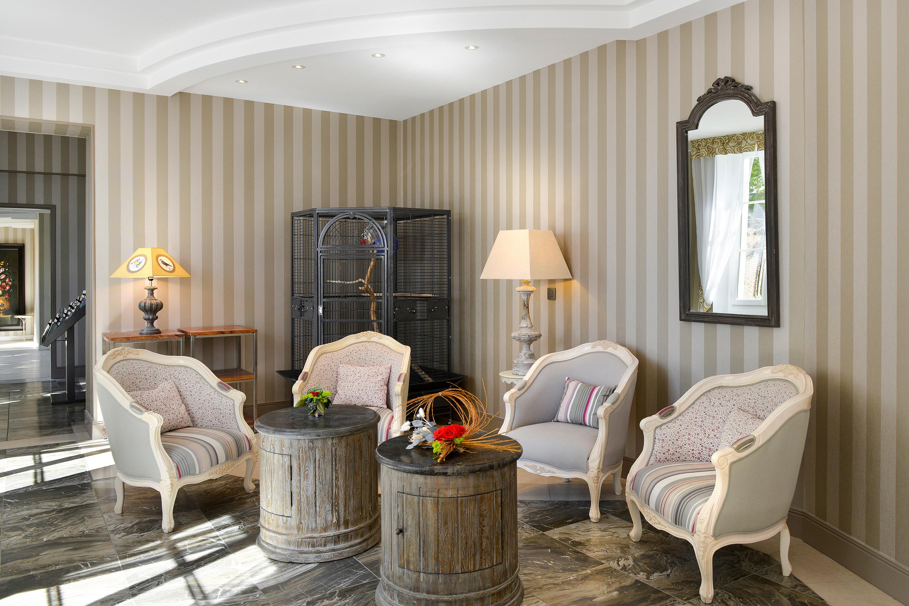 ホテル Logis Domaine De Valaudran サルブリ エクステリア 写真